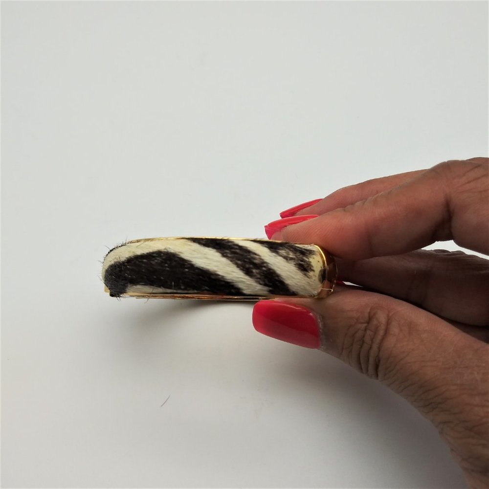 Vince Camuto Zebra Print Call Of The Wild Hinged … - image 6